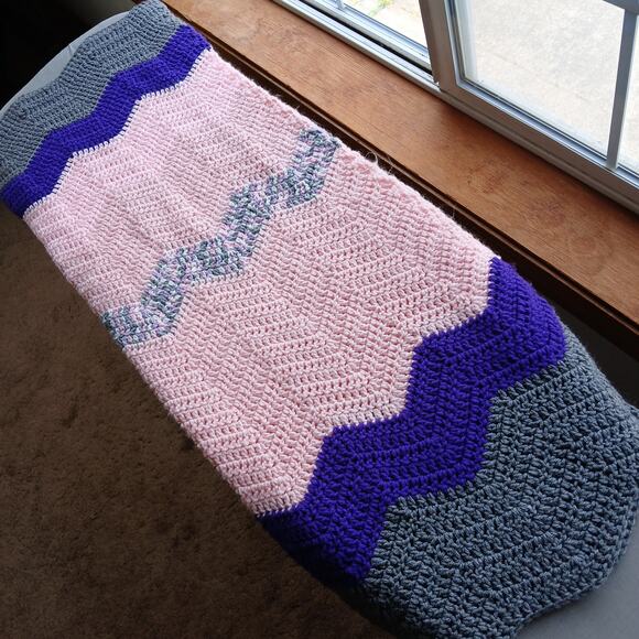 Handmade Small Crochet Afghan Throw ~85" x 65" / 7 ft x 5.5 ft baby blanket - Picture 1 of 5